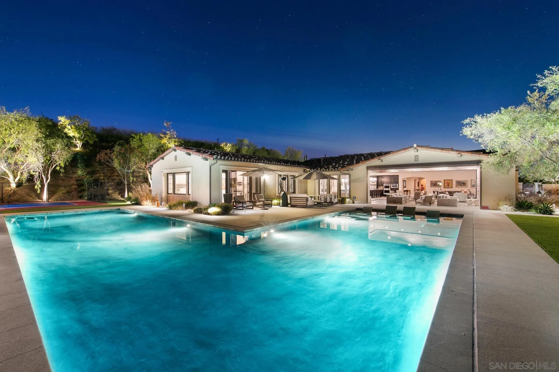 https://cdn.realtyfeed.com/cdn/127/240002457/597f284ddd50958298e2bffe50a6e93b.webp