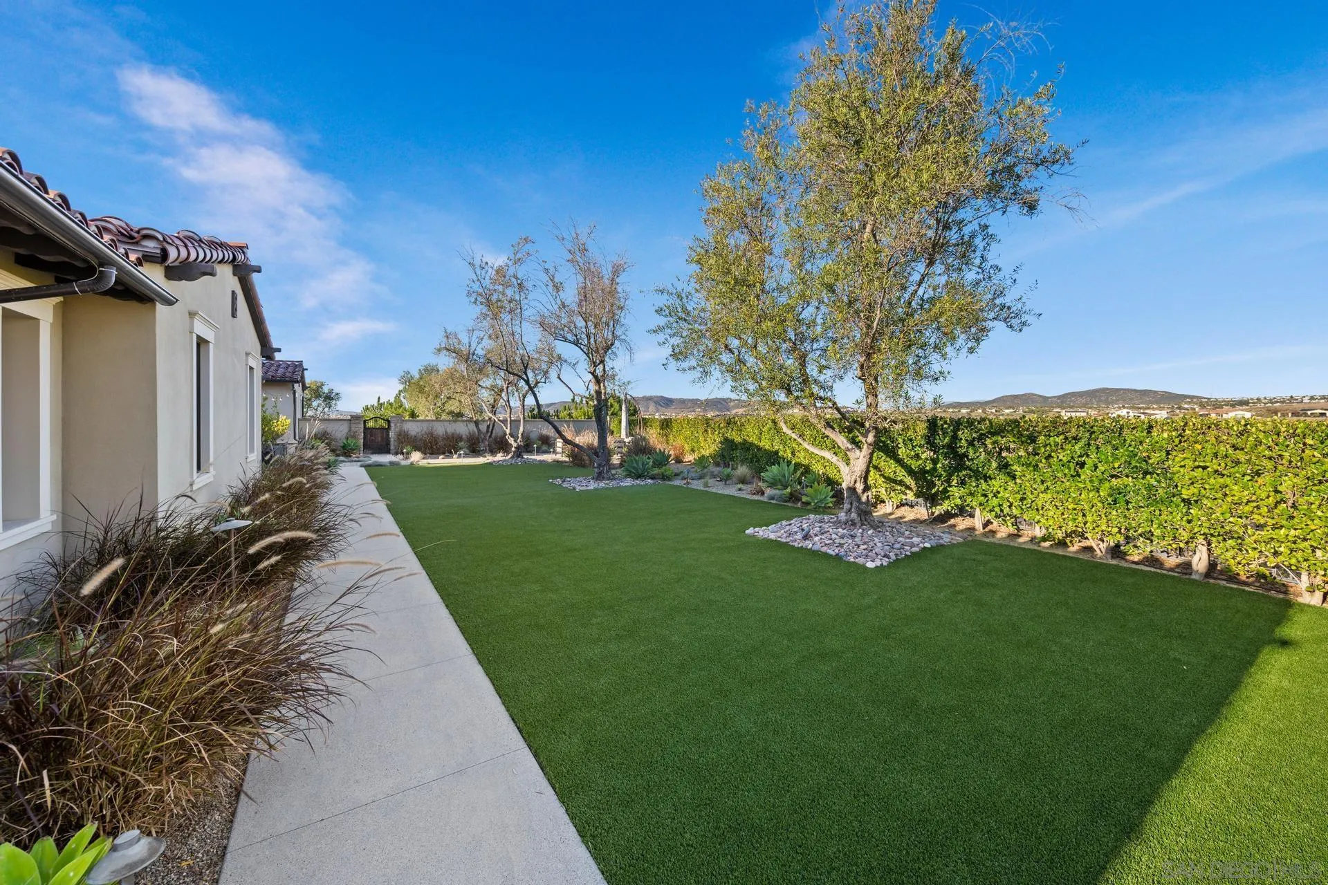 https://cdn.realtyfeed.com/cdn/127/240002457/78bbf509efc7b61137171cca31dfcc33.webp