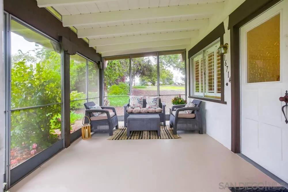 Photo #2: 240002768 Listing 