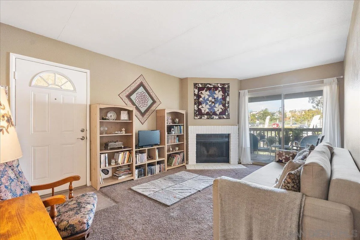 Photo #4: 240002826 Listing 