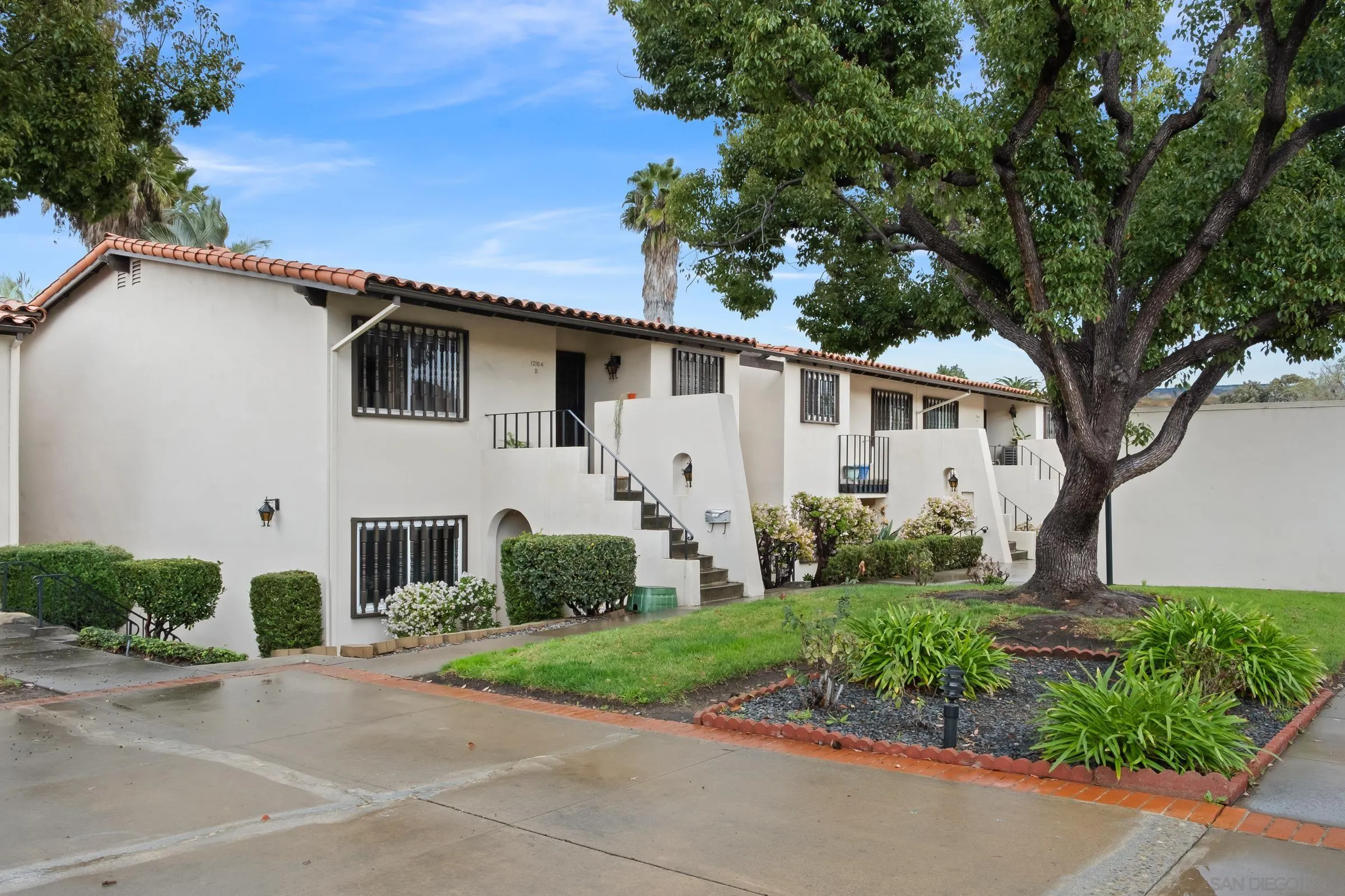 Photo #3: 240002832 Listing 