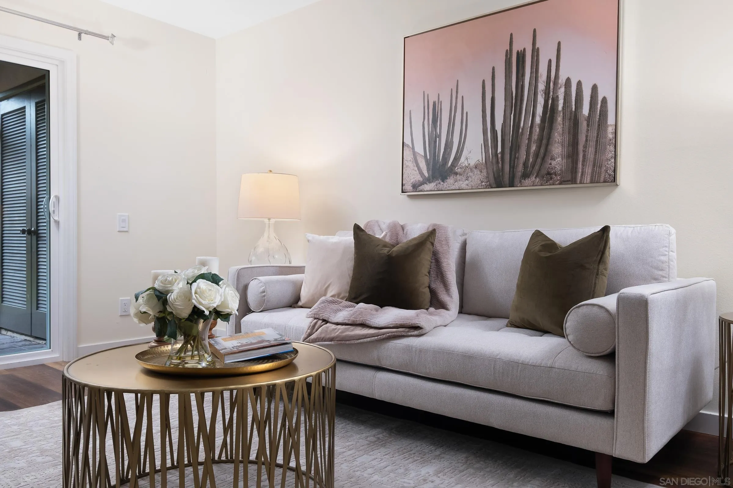Photo #6: 240002832 Listing 