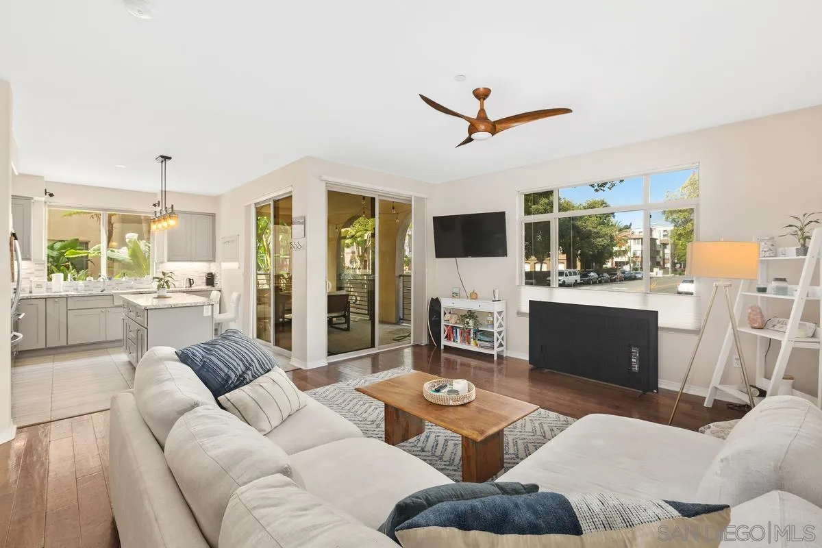 Photo #3: 240003133 Listing 