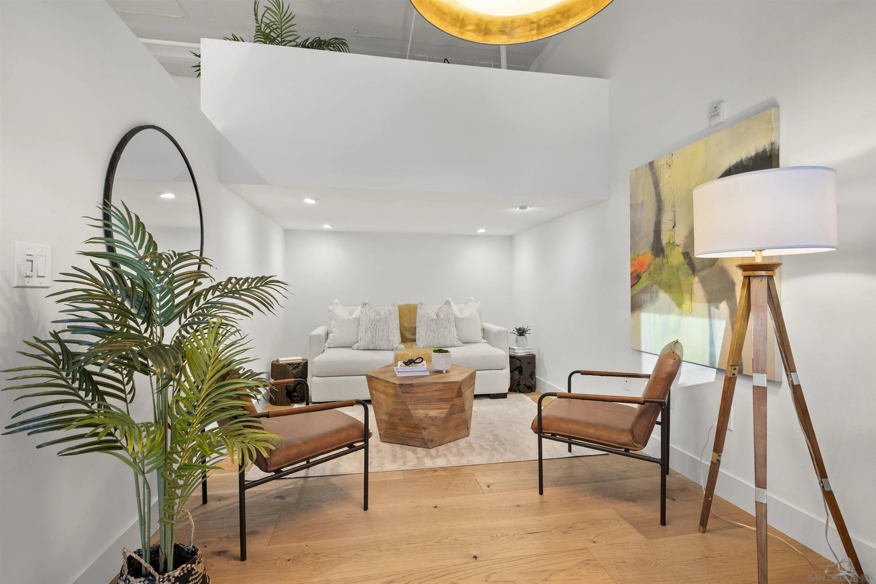 Photo #6: 240003156 Listing 