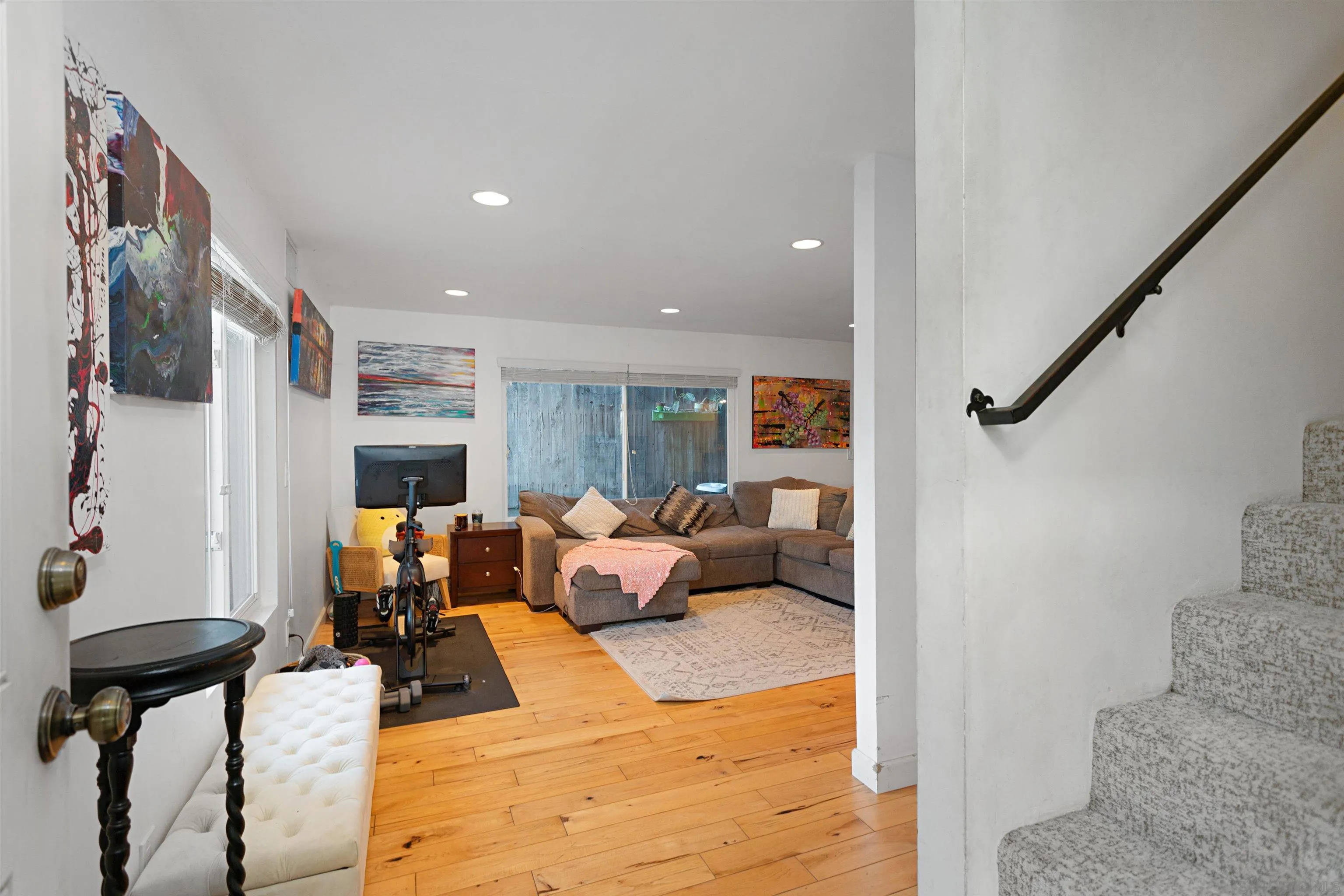 Photo #4: 240003180 Listing 