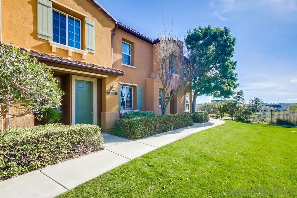 Photo #2: 240003328 Listing 