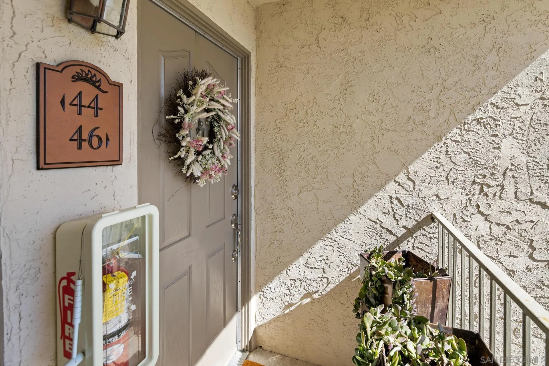 Photo #2: 240003363 Listing 