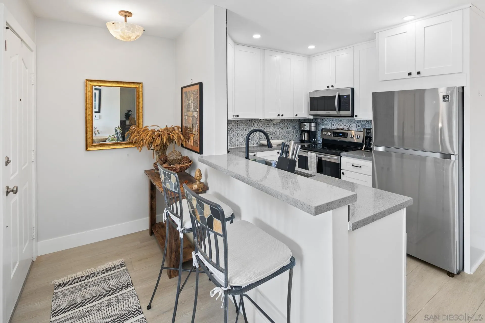Photo #4: 240003363 Listing 