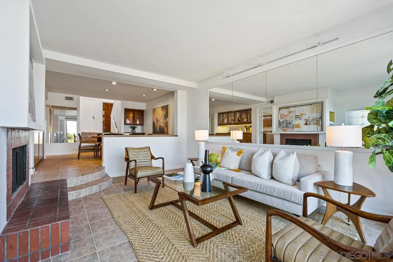 Photo #3: 240003491 Listing 