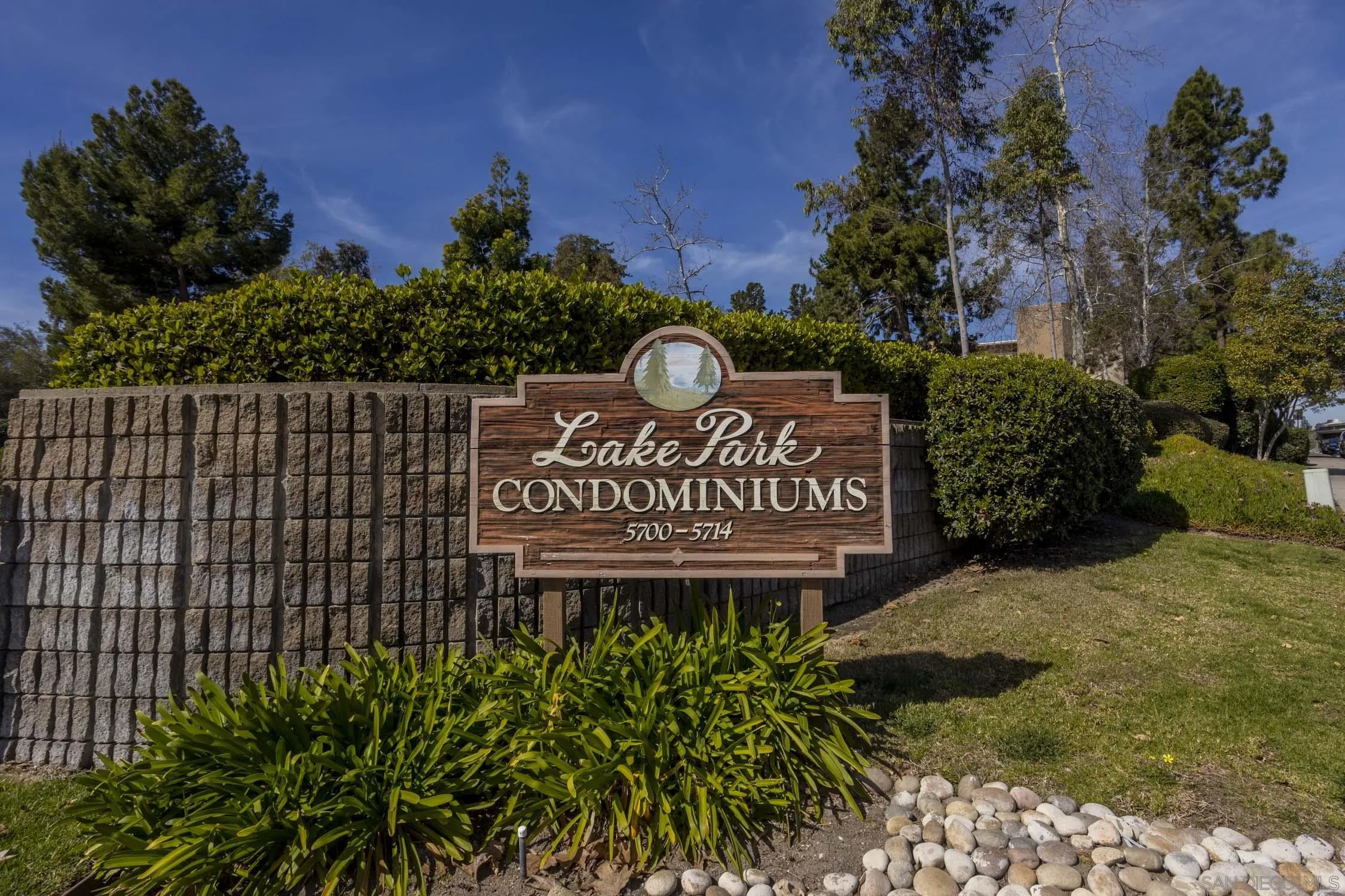 Photo #4: 240003495 Listing 