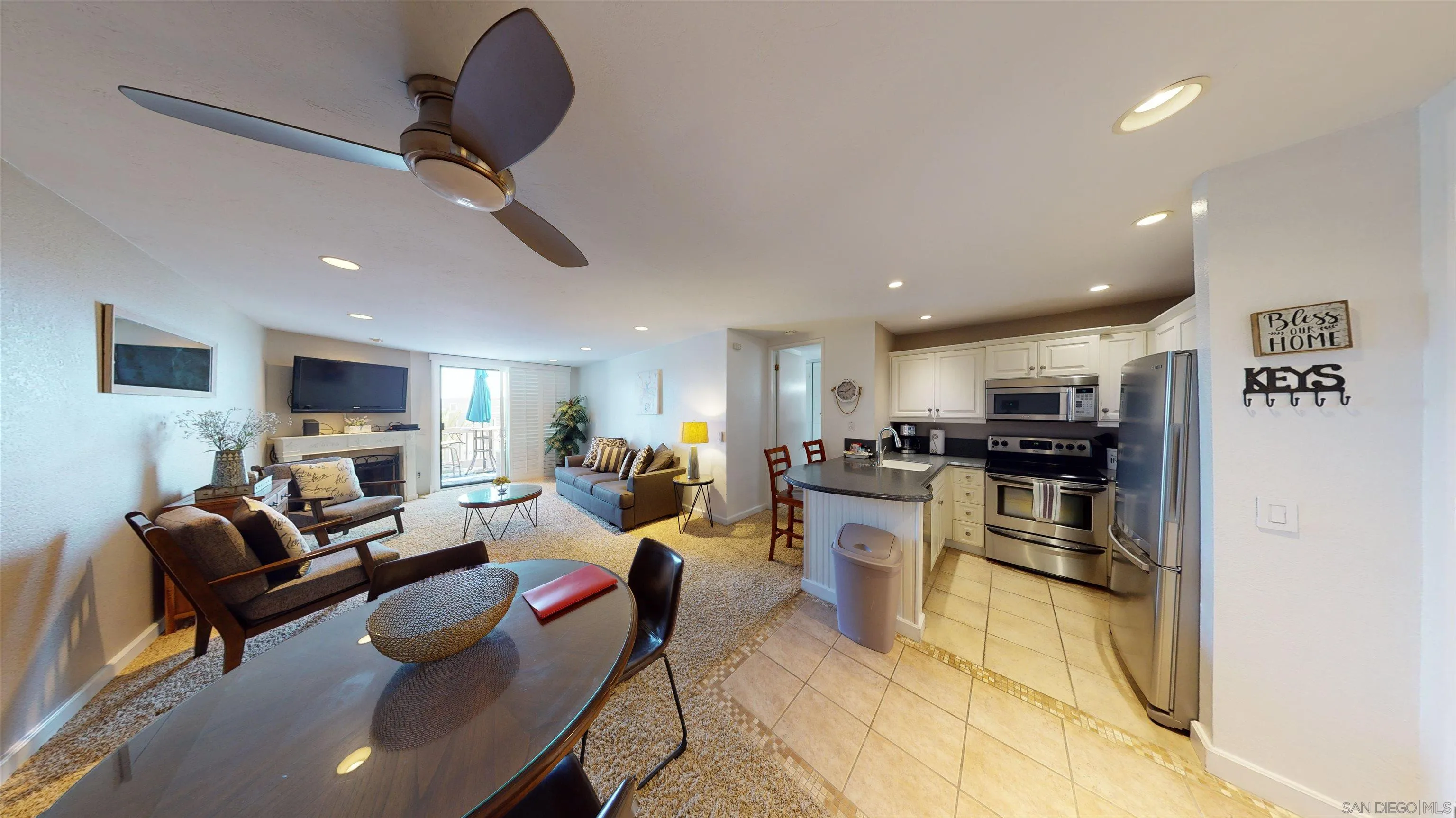 Photo #6: 240003623 Listing 