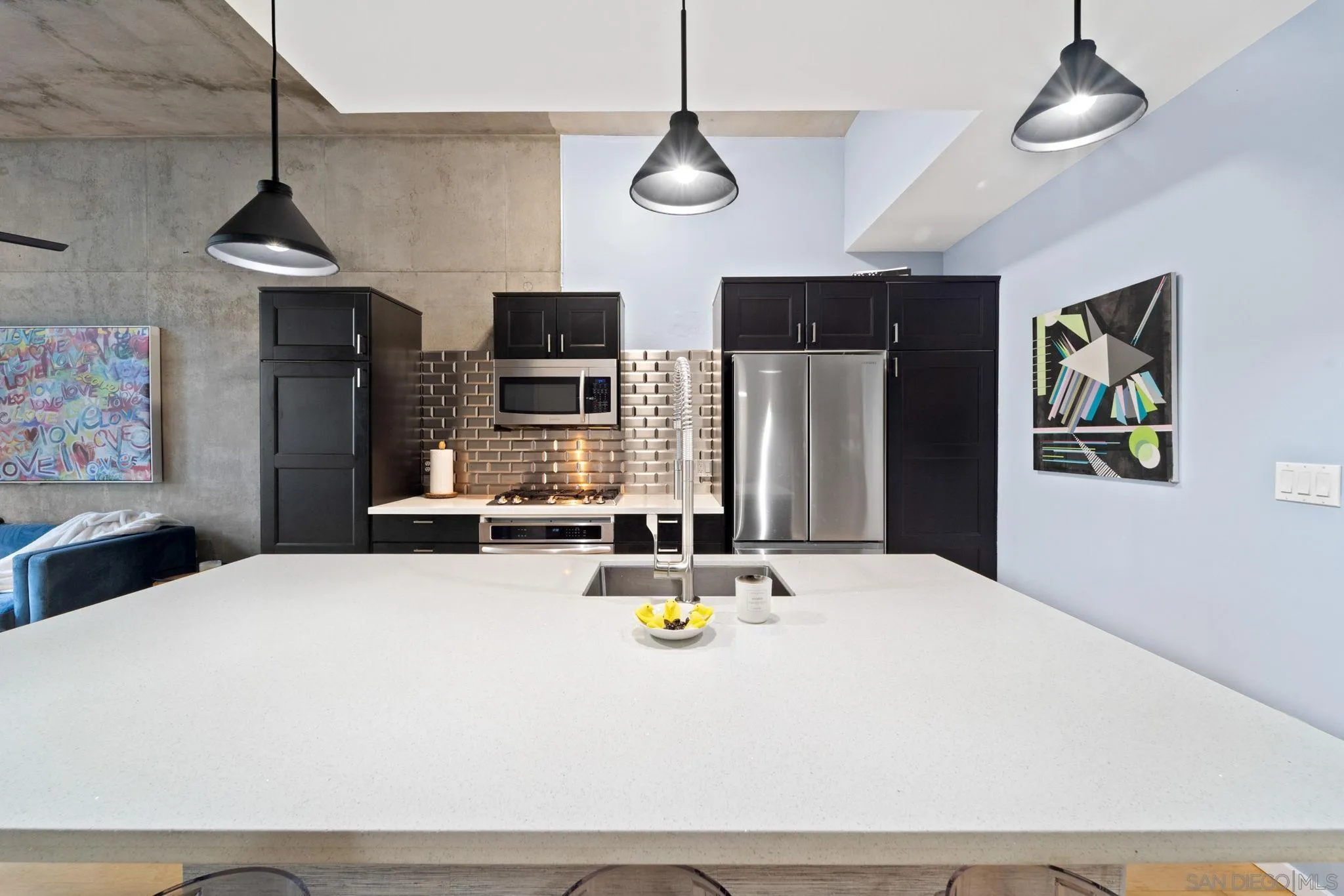 Photo #5: 240003664 Listing 