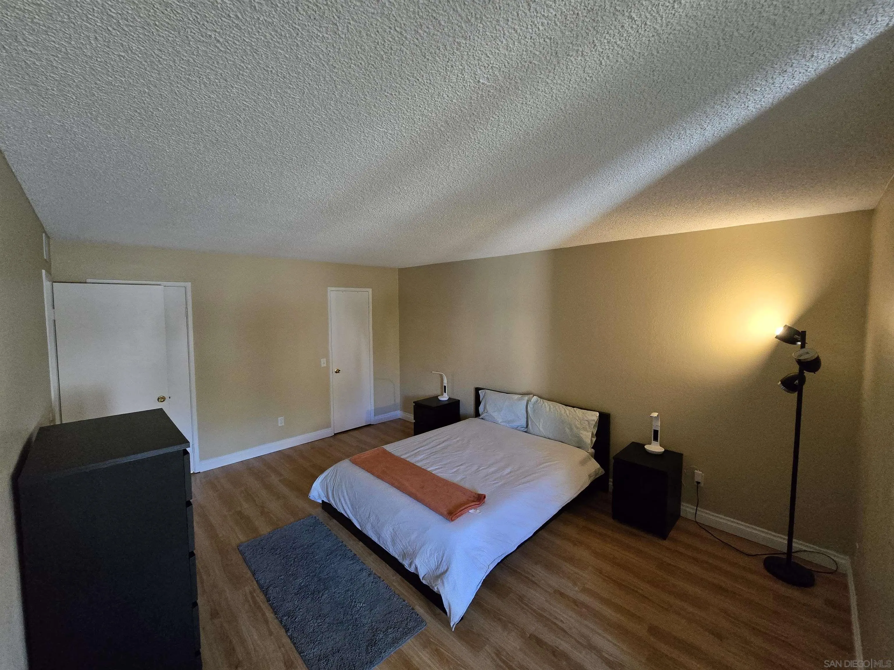Photo #6: 240003681 Listing 