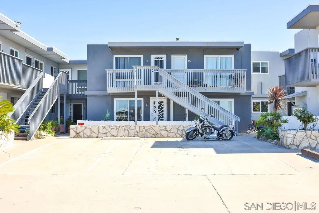 Photo #2: 240003989 Listing 