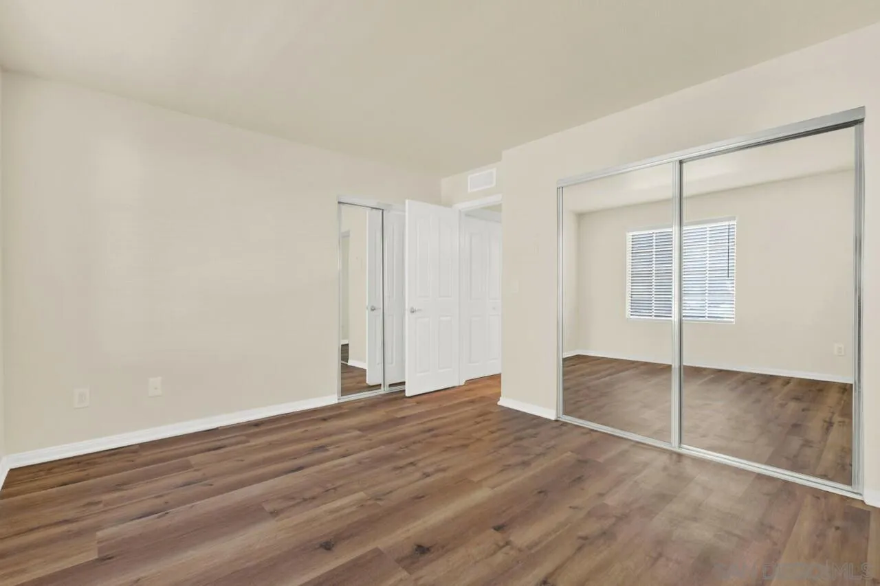 https://cdn.realtyfeed.com/cdn/127/240004001/80be66a4df27d3f370e7efbaa64b6b4f.webp