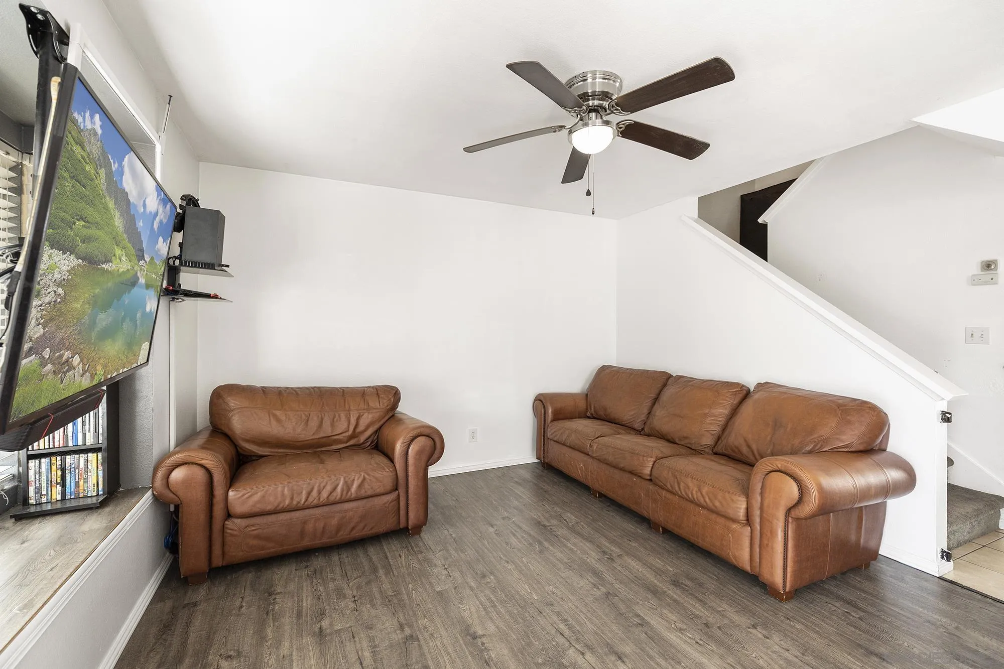 Photo #5: 240004128 Listing 