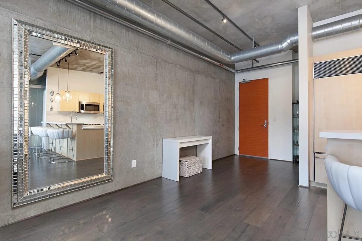 Photo #3: 240004144 Listing 