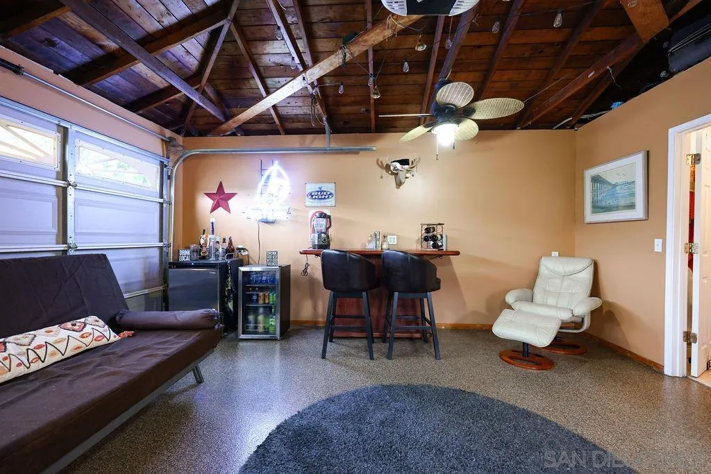 https://cdn.realtyfeed.com/cdn/127/240004207/5cac9437e0c5a727fc27f519bd808477.webp