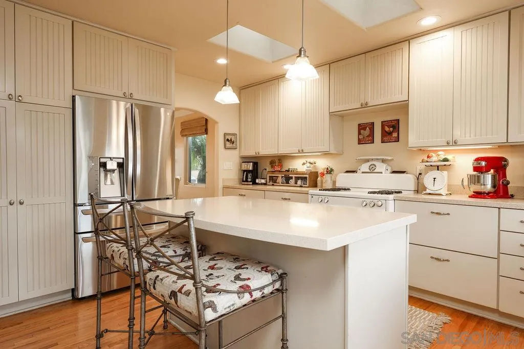 https://cdn.realtyfeed.com/cdn/127/240004207/af48b99652be254021928f9622989328.webp