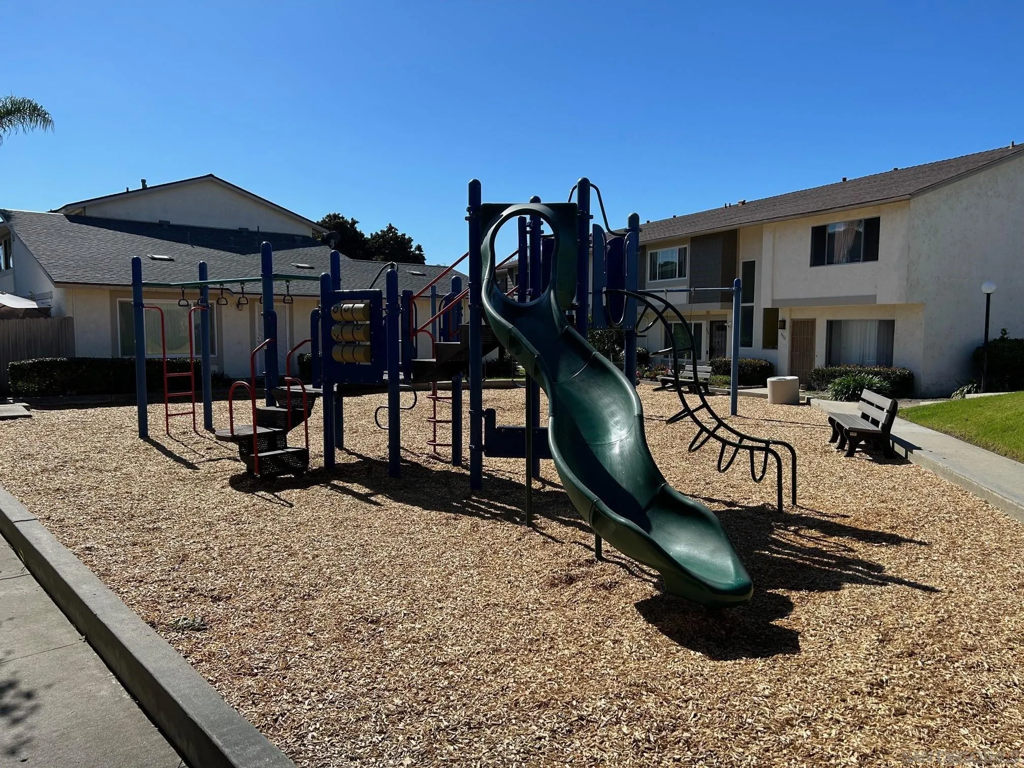 Photo #2: 240004309 Listing 