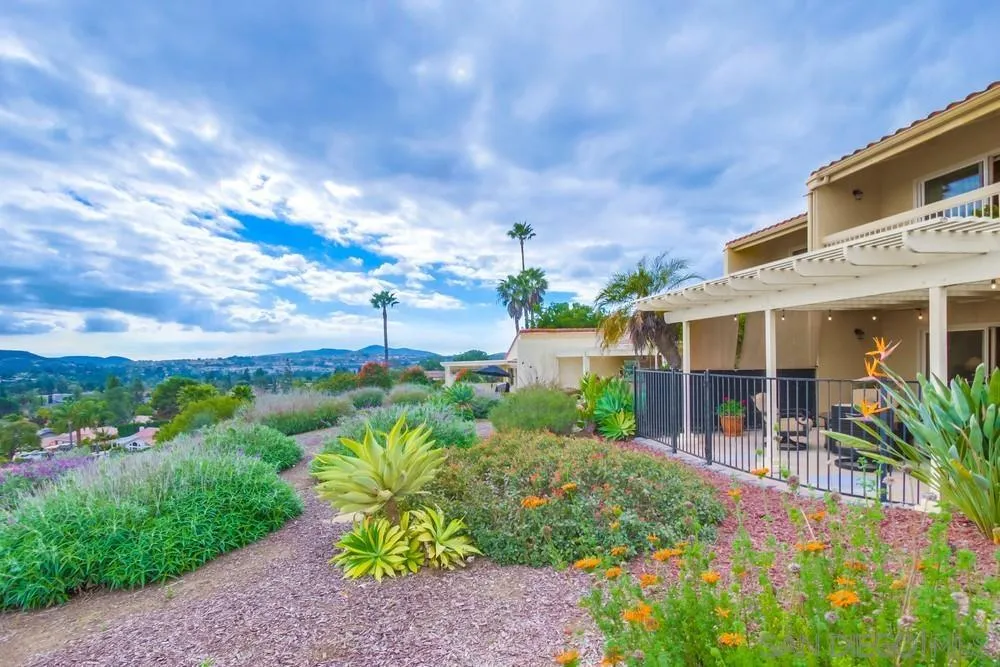 Photo #3: 240004333 Listing 