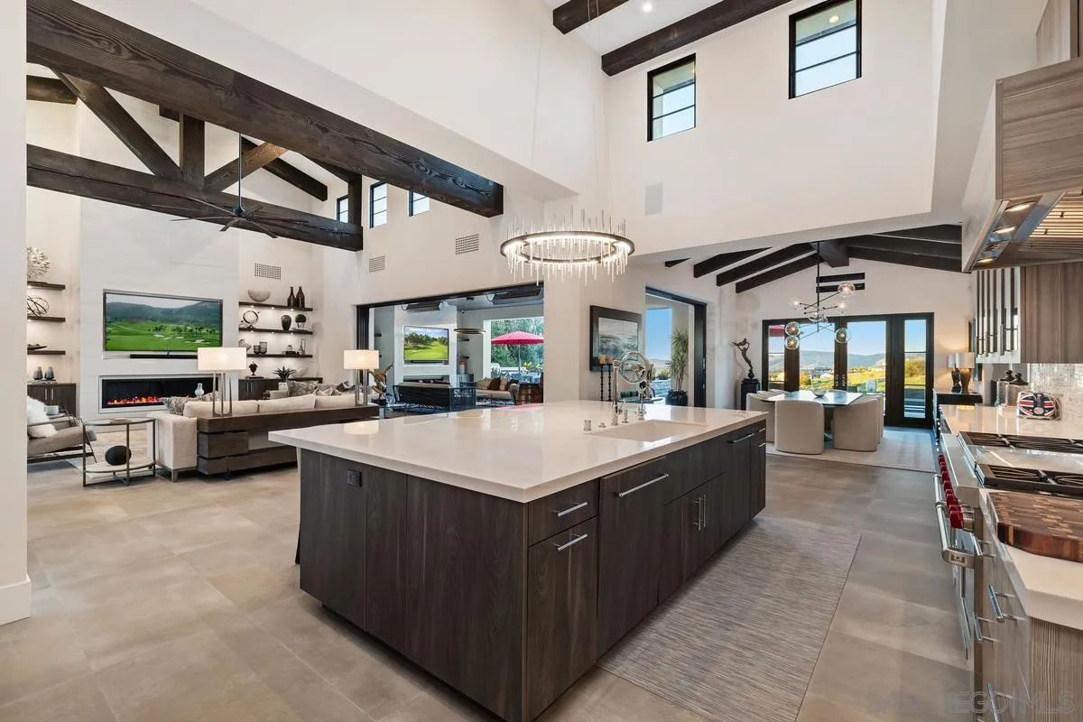 https://cdn.realtyfeed.com/cdn/127/240004341/f16dce8a6768a417837b367640377421.webp