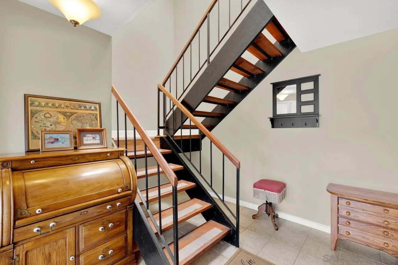 Photo #6: 240004451 Listing 