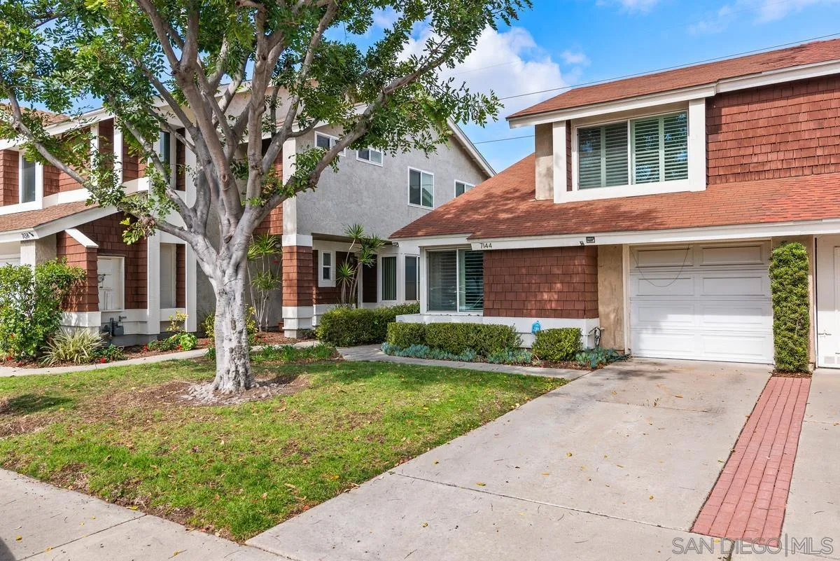 Photo #3: 240004490 Listing 