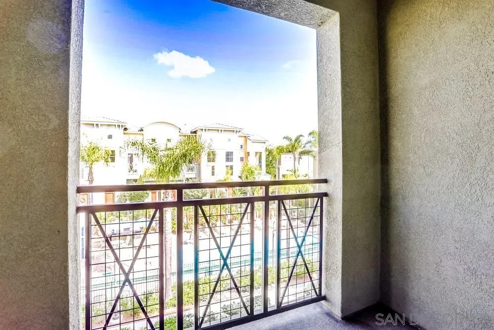 https://cdn.realtyfeed.com/cdn/127/240004505/aecdb6251975febf28b8770da05ae628.webp