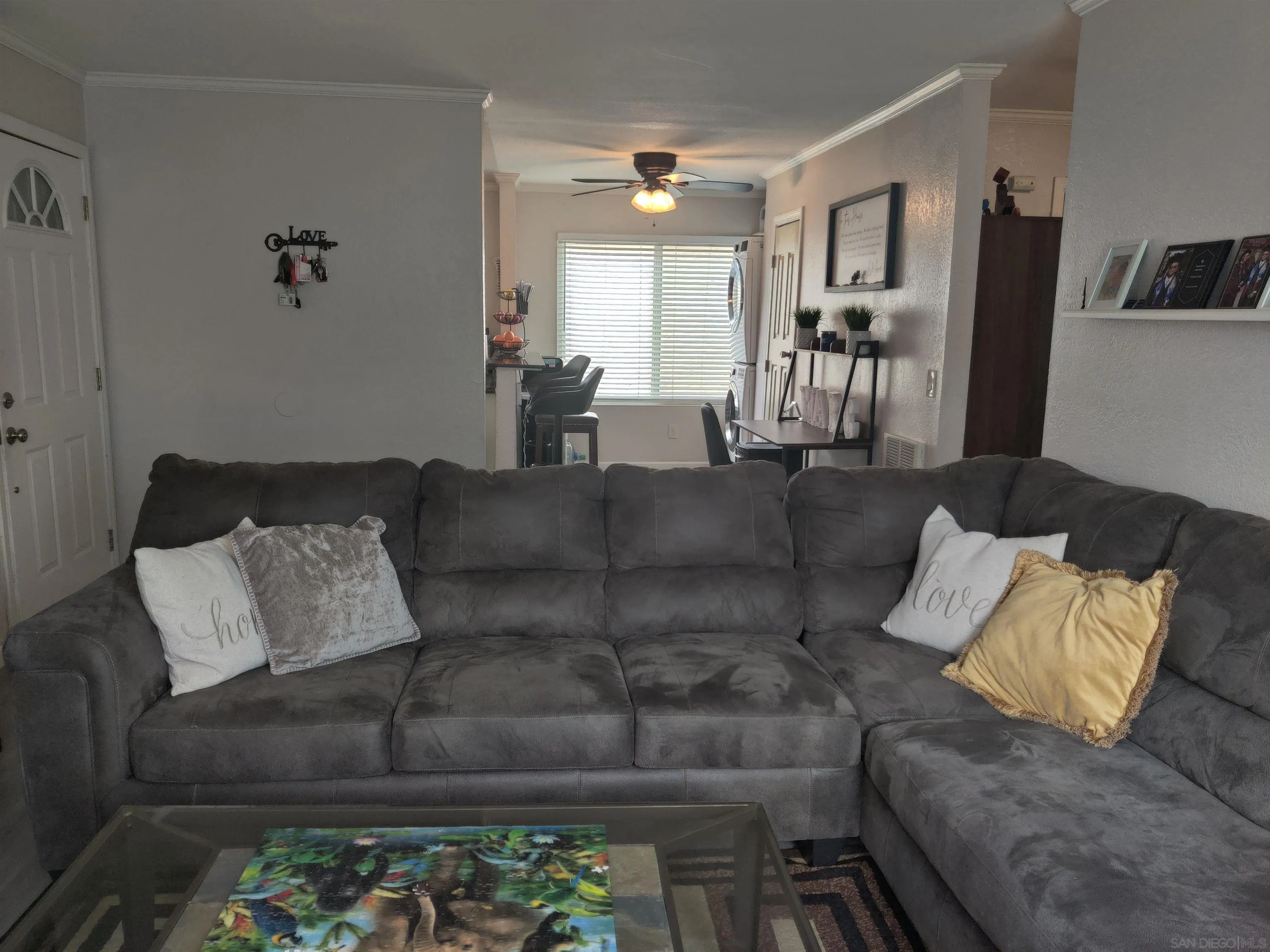 Photo #2: 240004696 Listing 