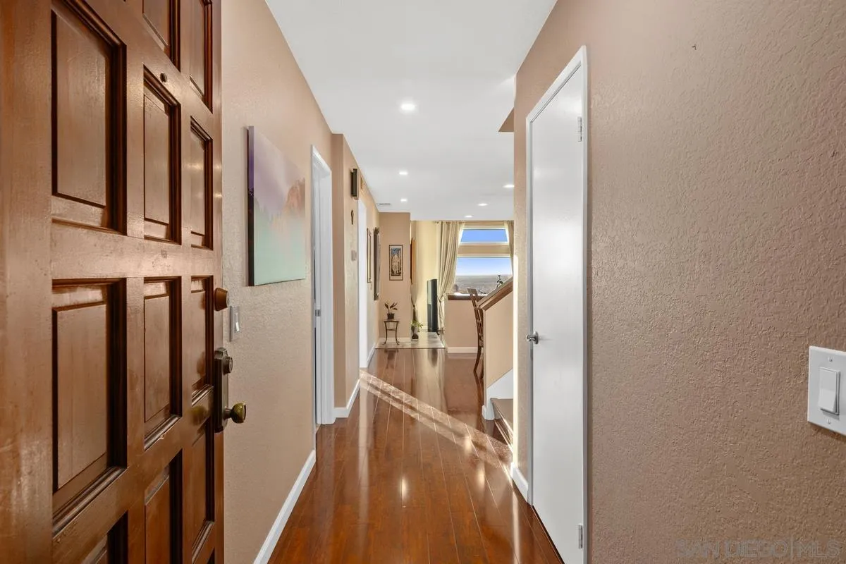 Photo #4: 240004849 Listing 