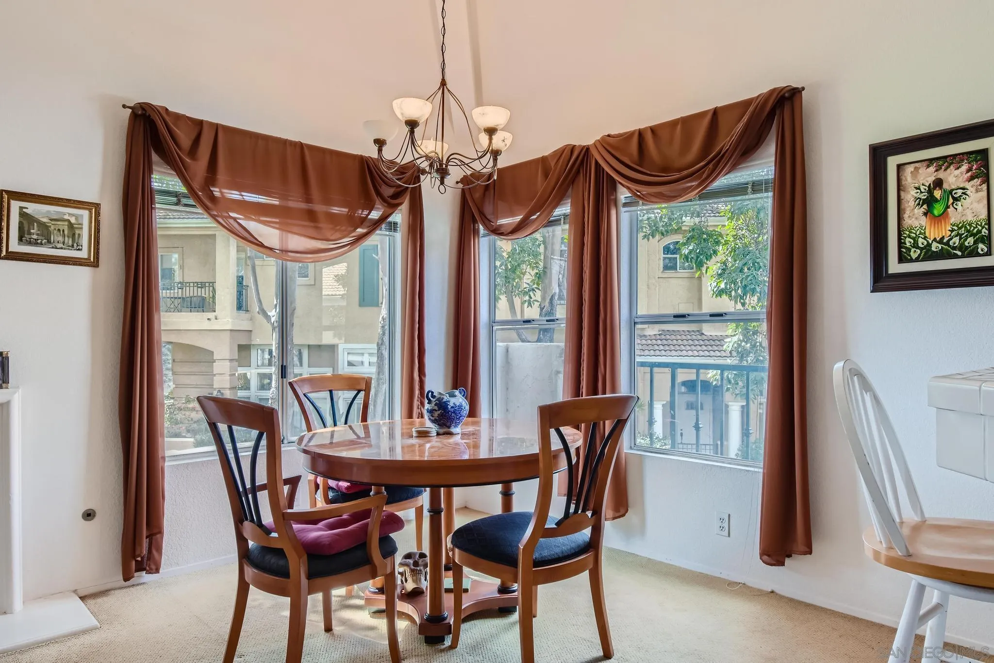 Photo #3: 240005115 Listing 