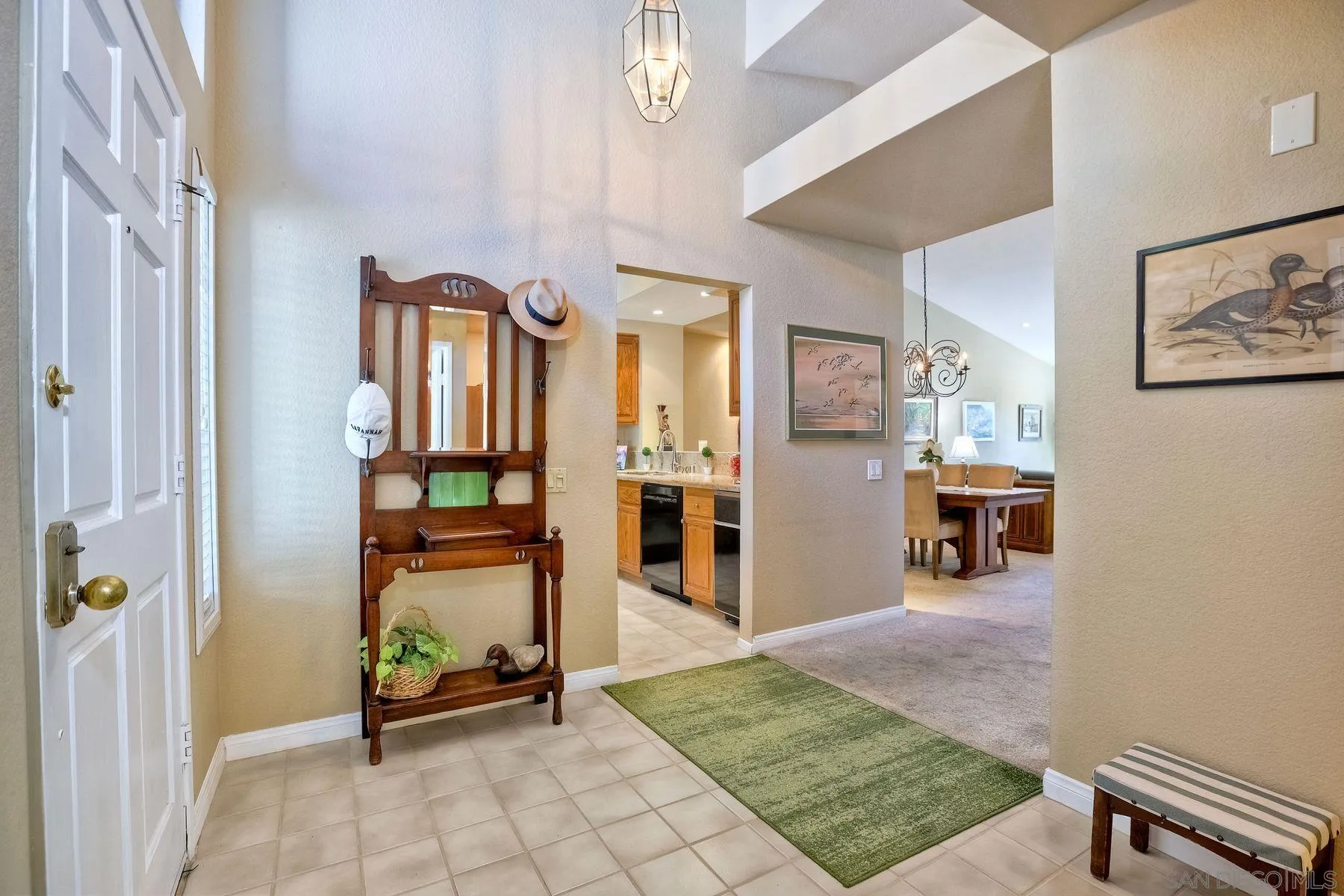Photo #6: 240005337 Listing 