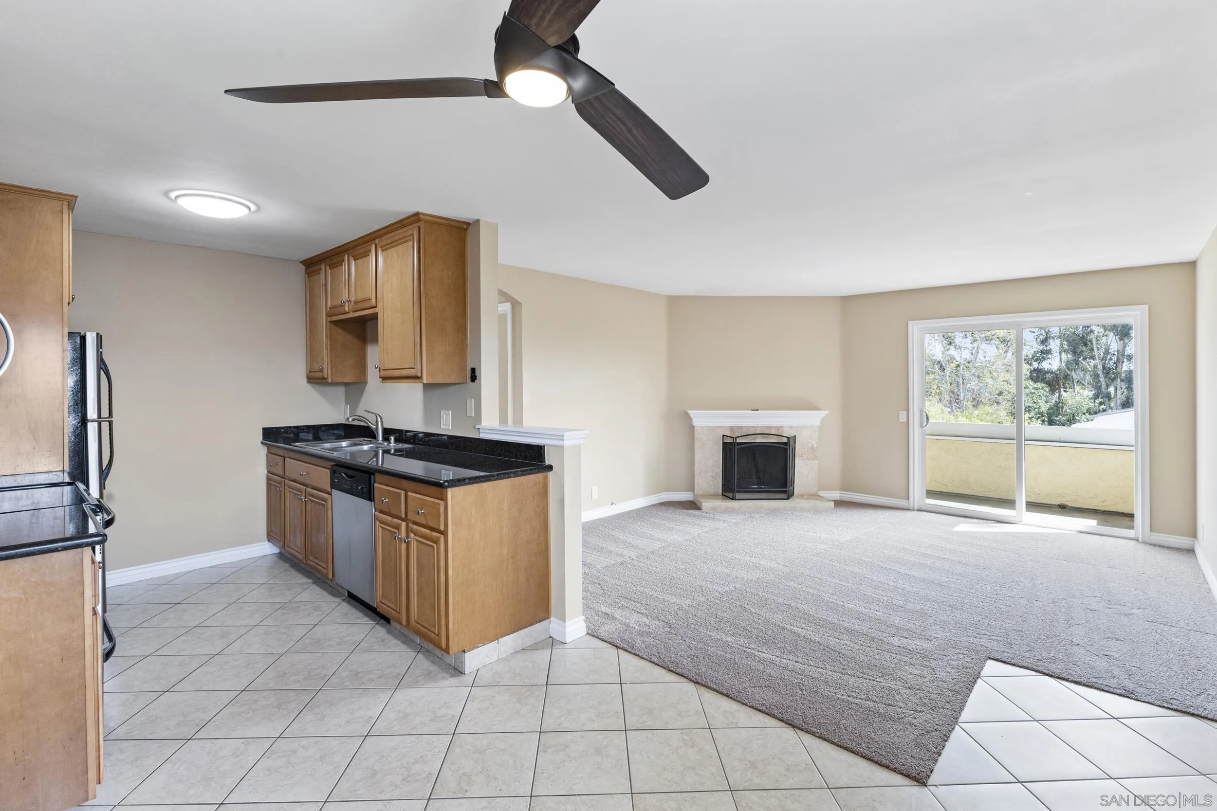 Photo #4: 240005365 Listing 