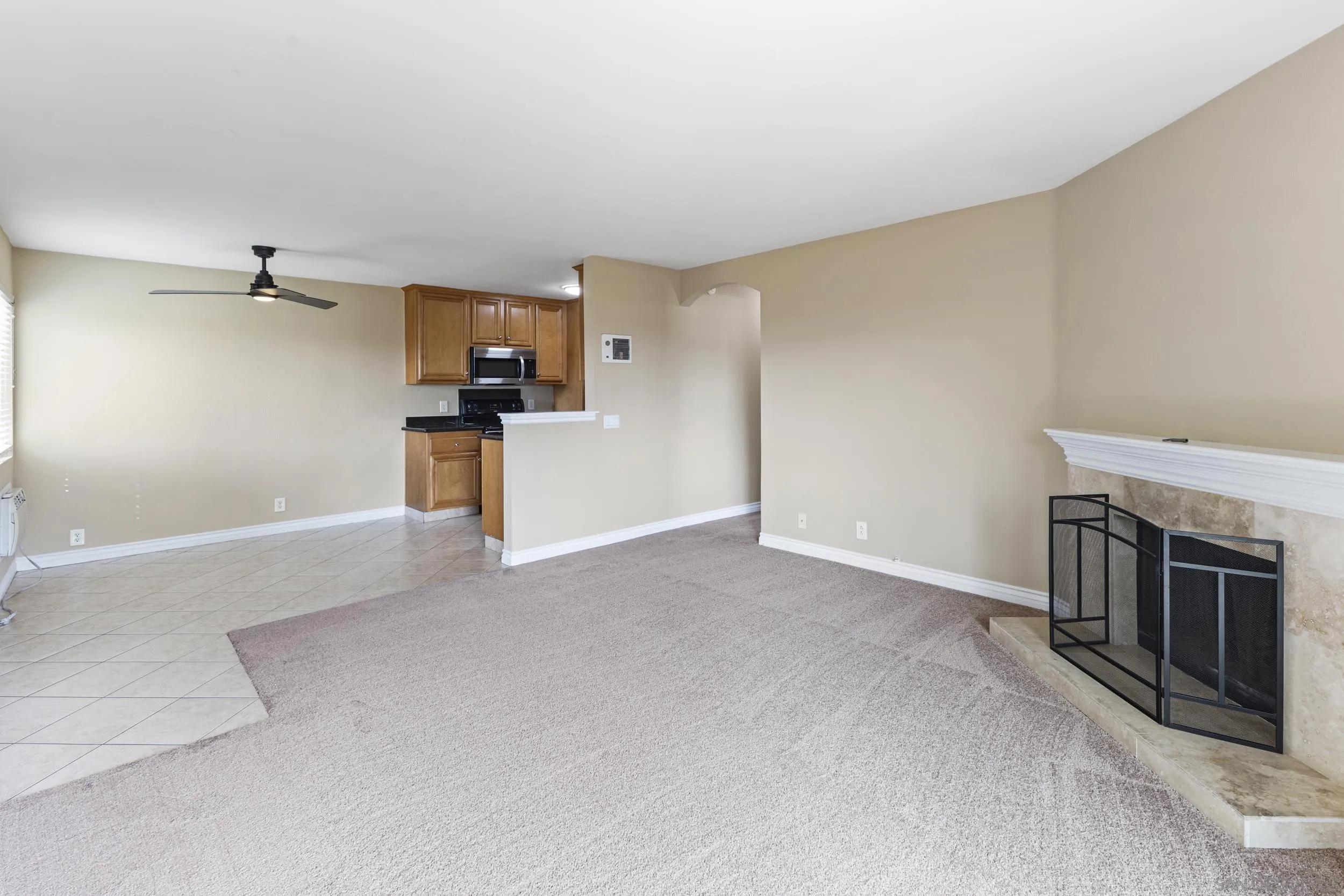 Photo #6: 240005365 Listing 