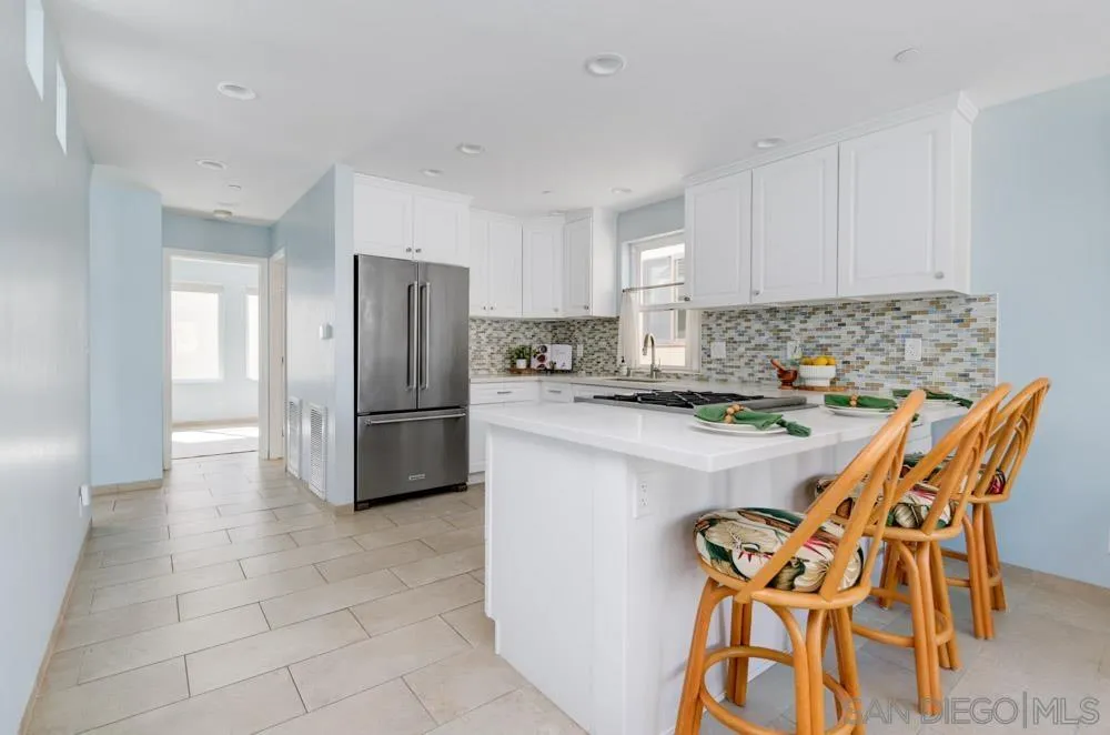 https://cdn.realtyfeed.com/cdn/127/240005384/8bf3a19a49d394316fdddf36835e5428.webp