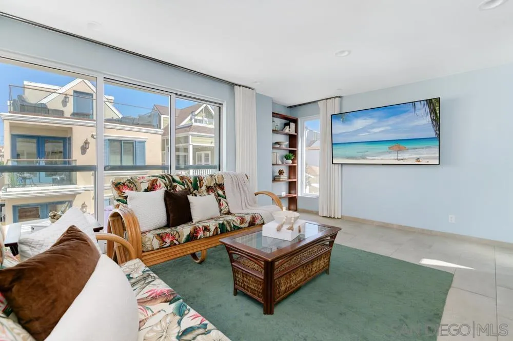 https://cdn.realtyfeed.com/cdn/127/240005384/aa522c15a1ec42ae465846682d87fc39.webp