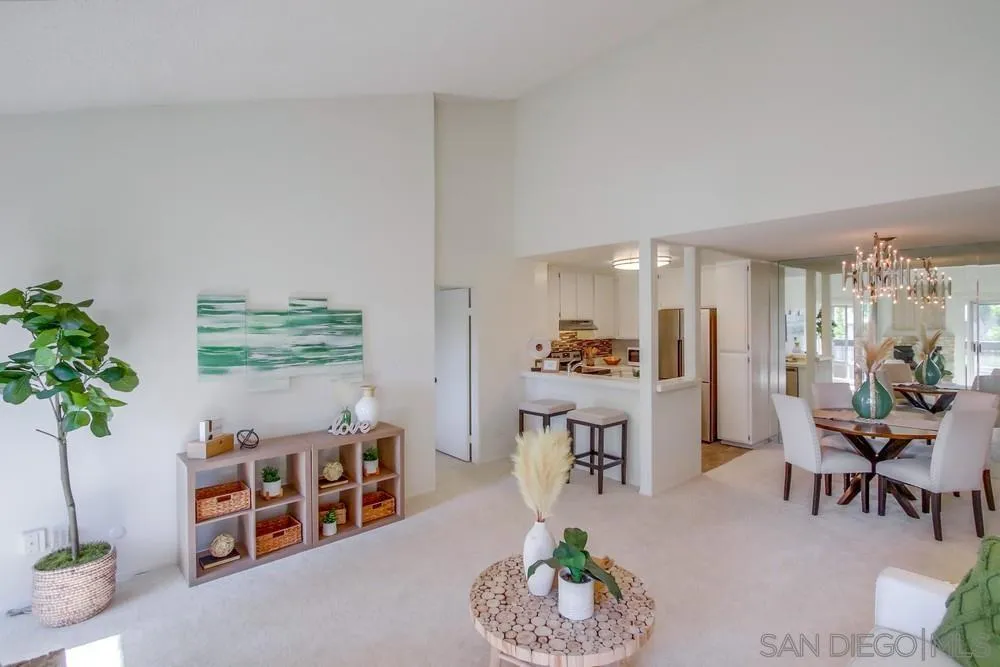 Photo #5: 240005605 Listing 