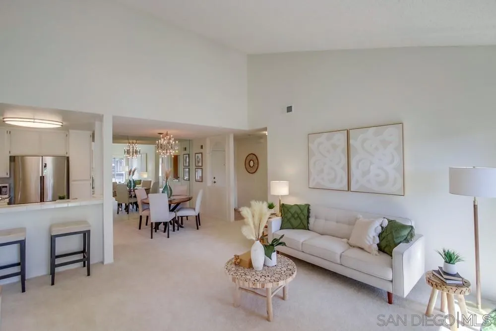 Photo #6: 240005605 Listing 