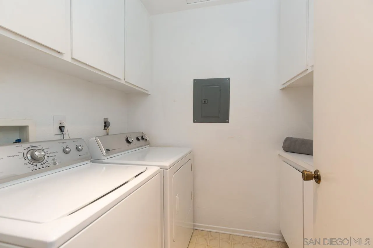 https://cdn.realtyfeed.com/cdn/127/240005710/2cc31516e131dd8a1dde881ebe29ad6b.webp