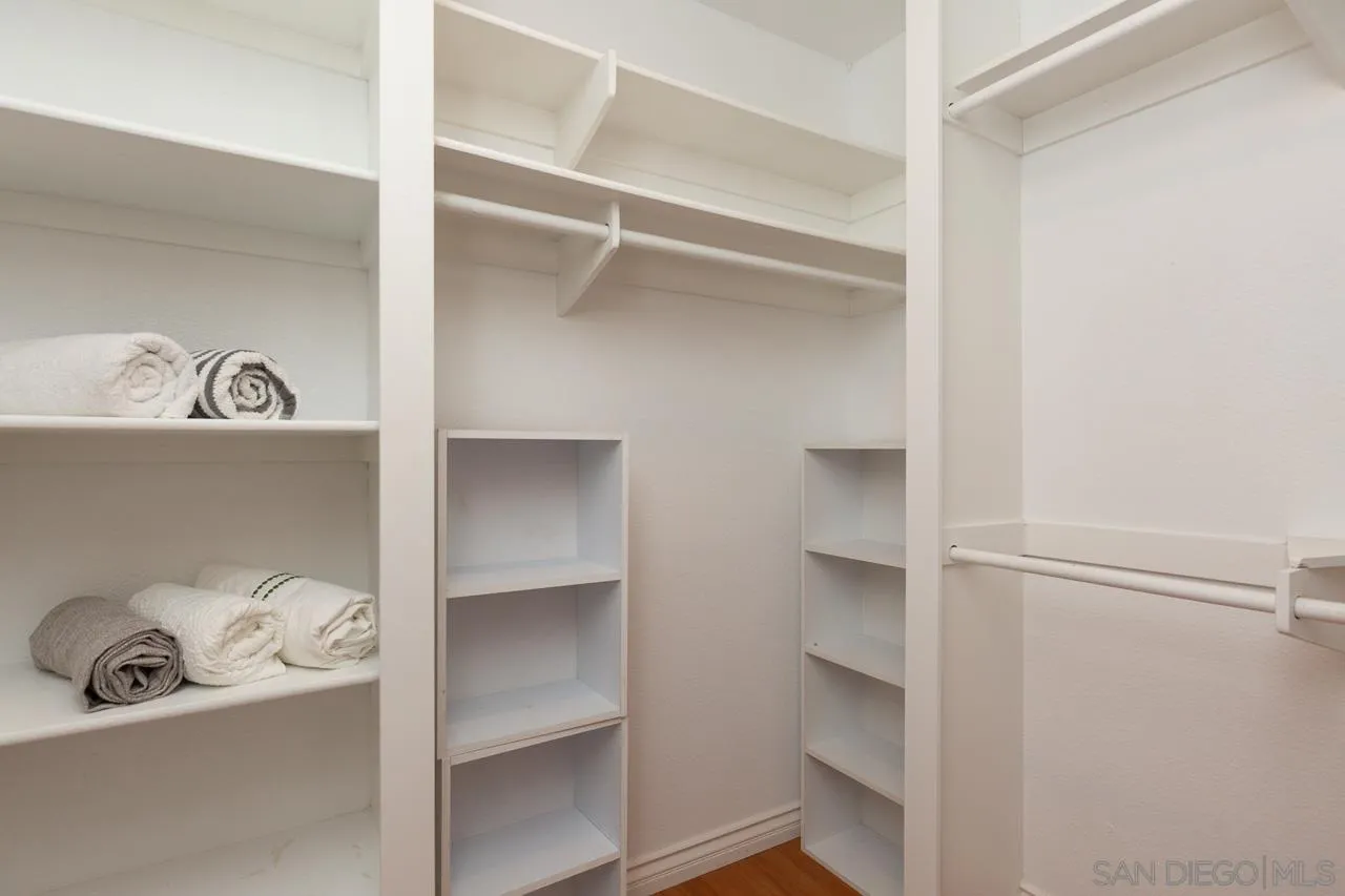 https://cdn.realtyfeed.com/cdn/127/240005710/d5e73f70e672e9f84b9e4f7cf6ce58c0.webp