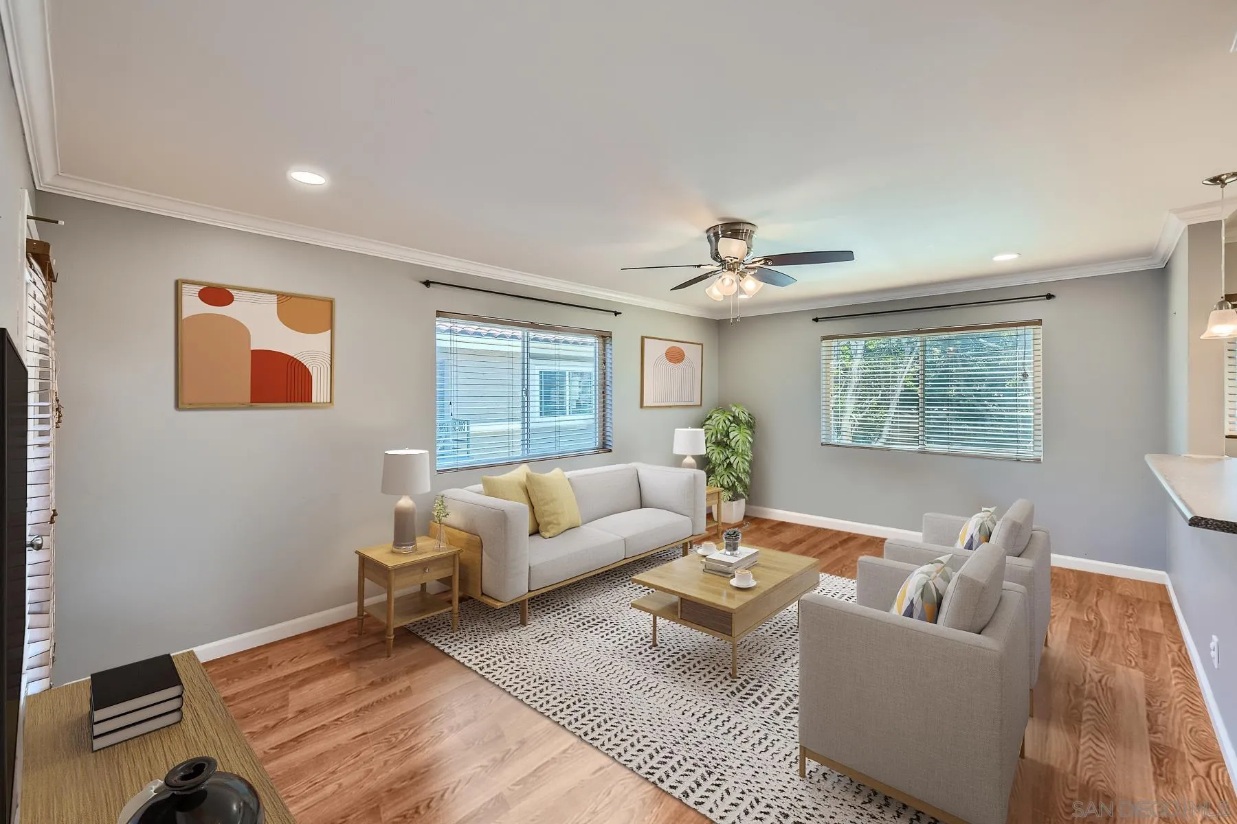 Photo #2: 240005715 Listing 