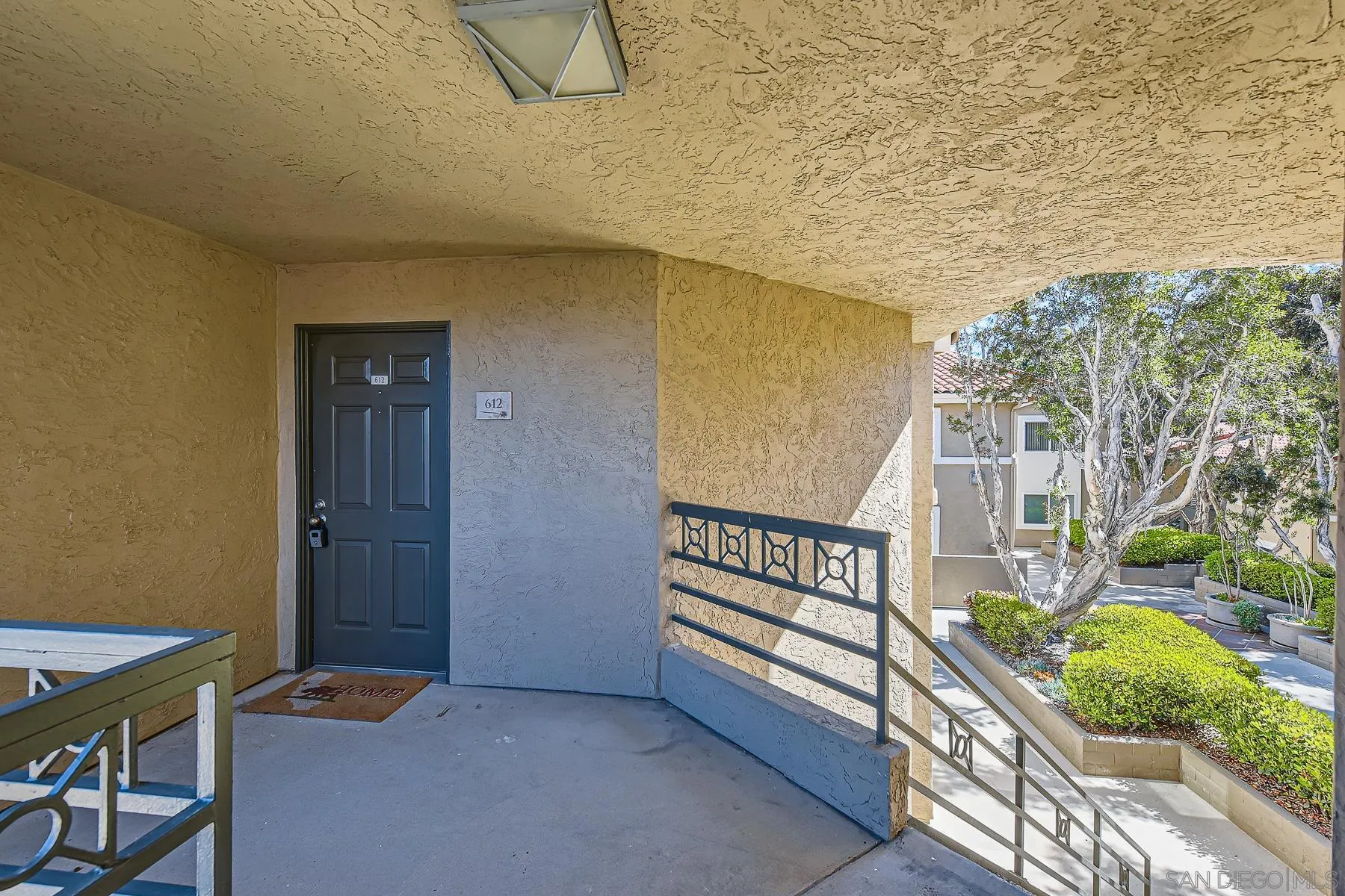 Photo #6: 240005715 Listing 