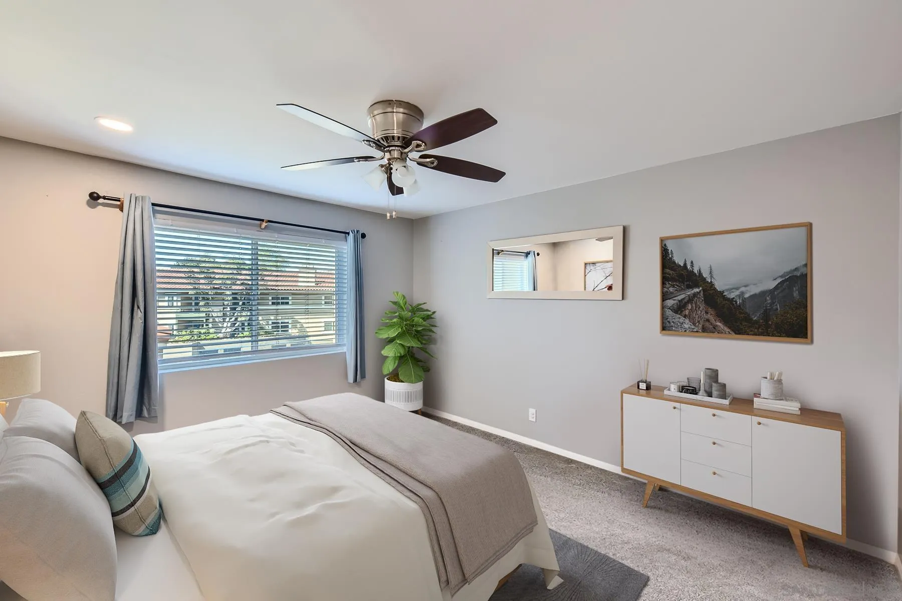 Photo #4: 240005715 Listing 