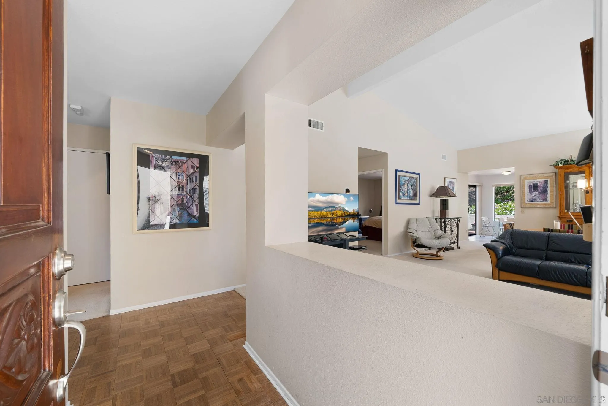 https://cdn.realtyfeed.com/cdn/127/240005732/3fcf4f9793b0a3eafbdd48d8fcf2cc84.webp