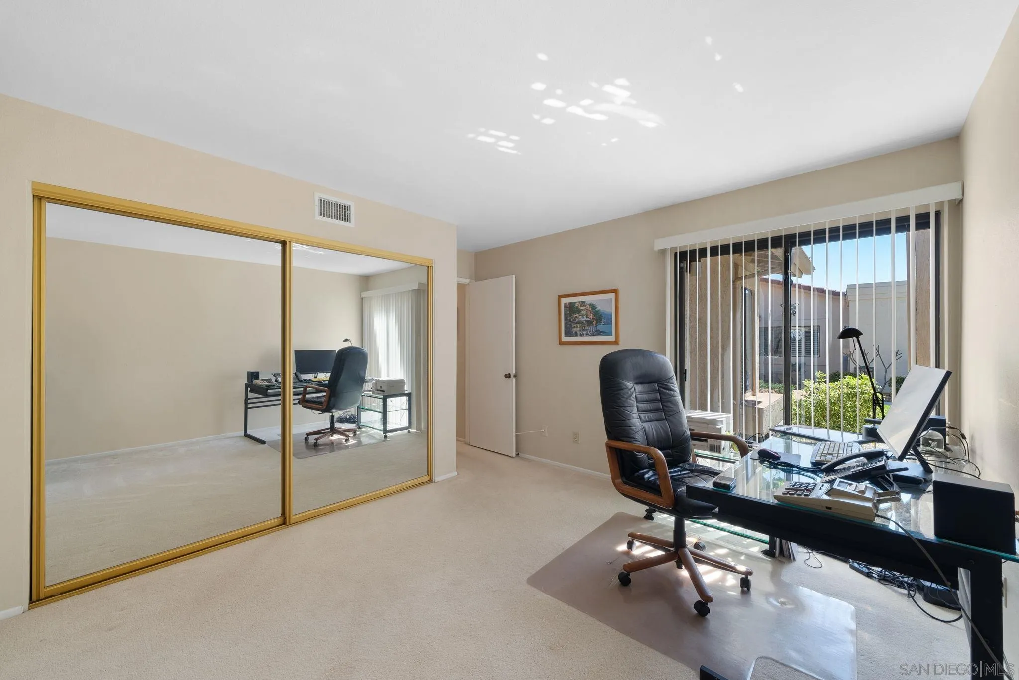 https://cdn.realtyfeed.com/cdn/127/240005732/cafe78f79b9cc6e121f28a2a4ab075e1.webp