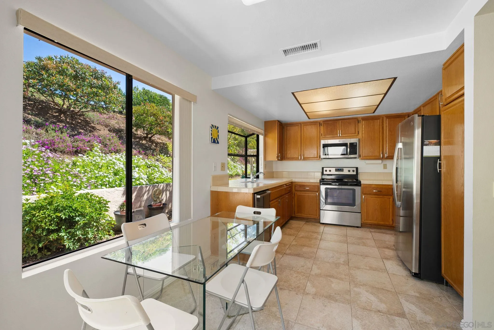 https://cdn.realtyfeed.com/cdn/127/240005732/ef185b2f017bf0e22d94998d9c7c4df2.webp