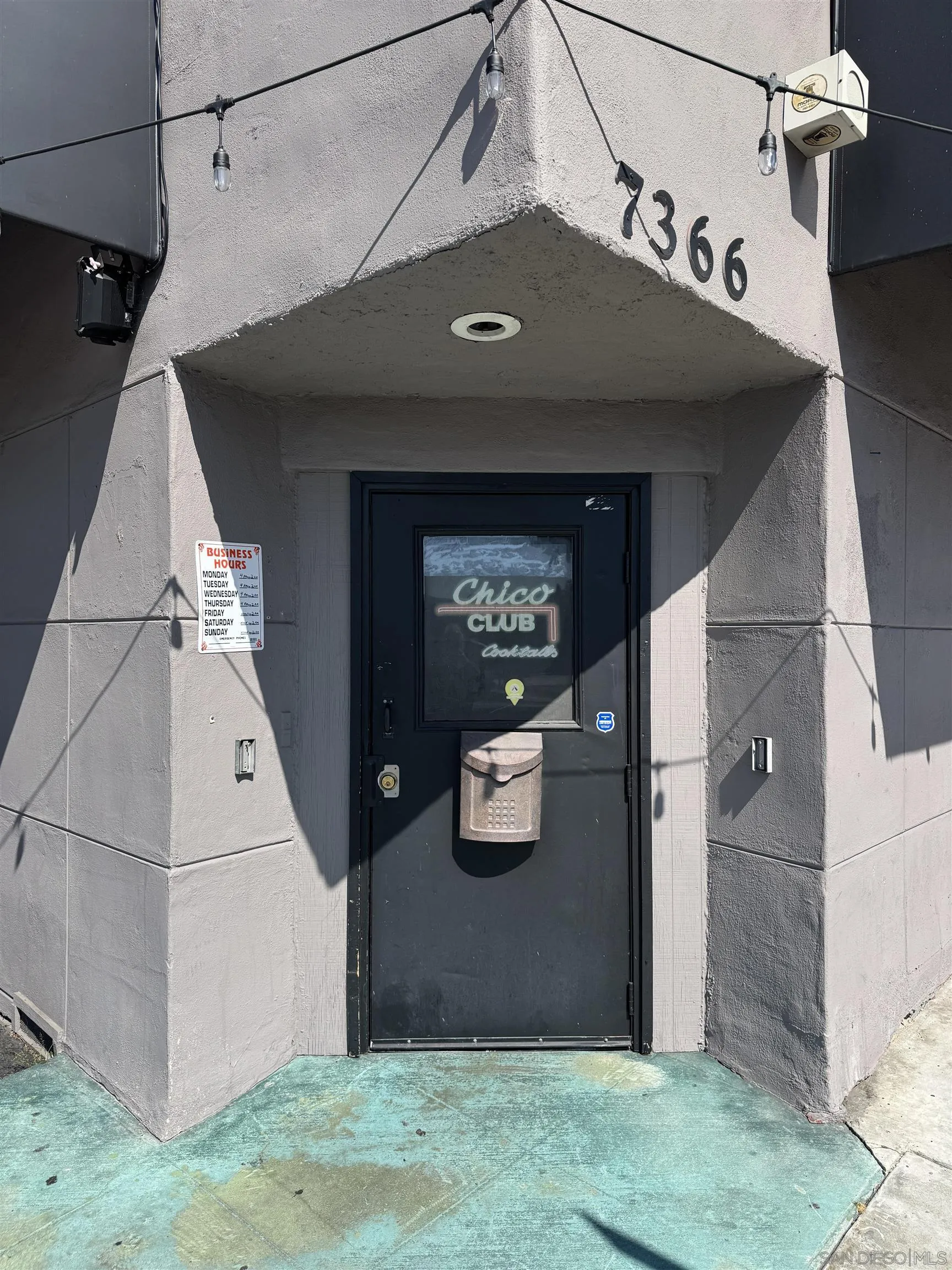 7366 El Cajon Blvd, La Mesa, CA, 91942