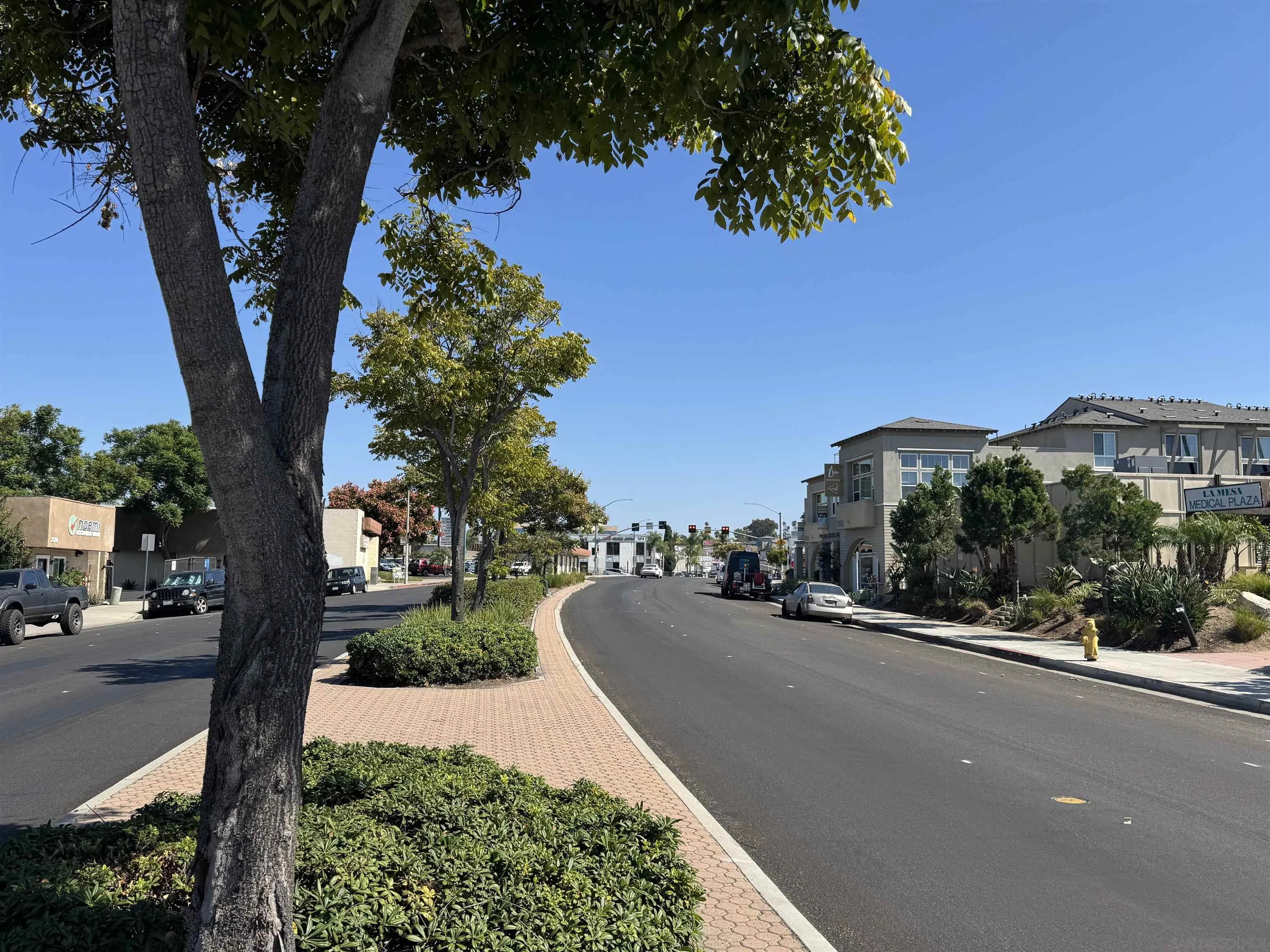 7366 El Cajon Blvd, La Mesa, CA, 91942