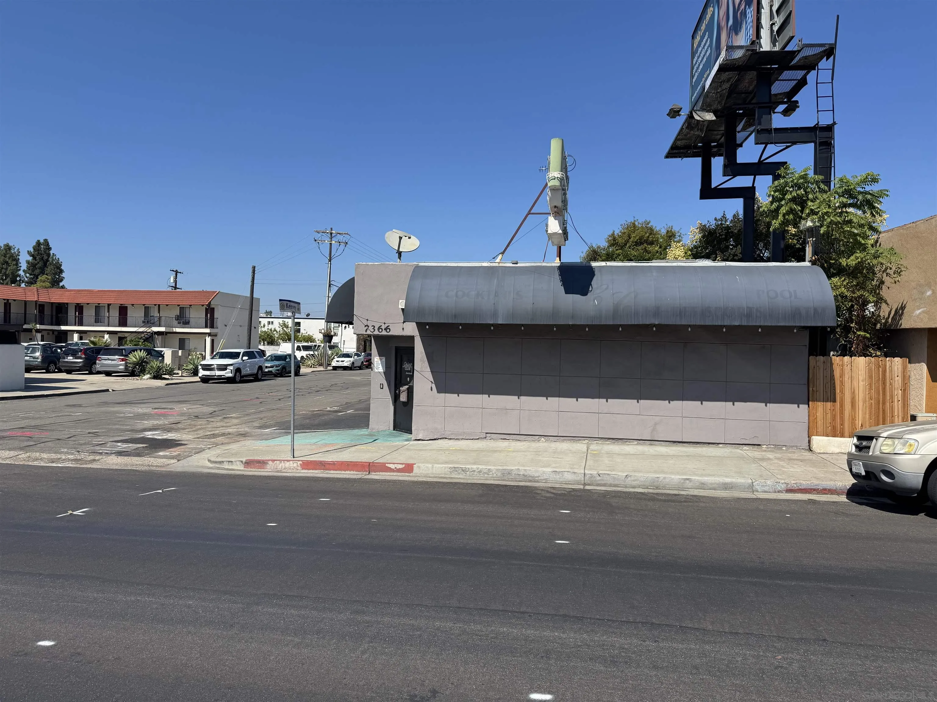 7366 El Cajon Blvd, La Mesa, CA, 91942